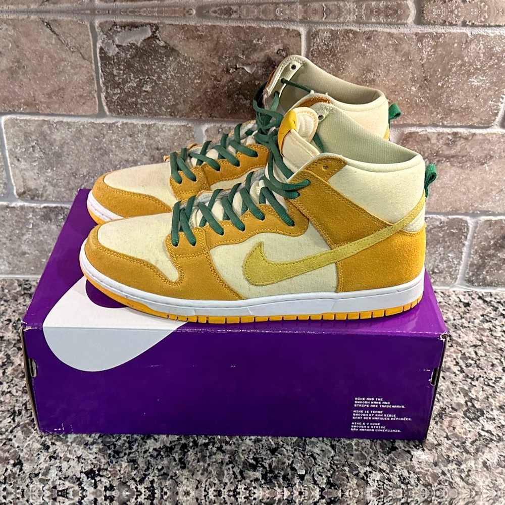 Nike SB Dunks High “Pineapple”
